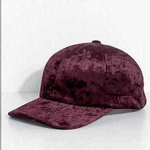 Vans crushed velvet hat burgundy